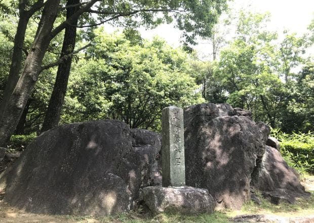 色金山